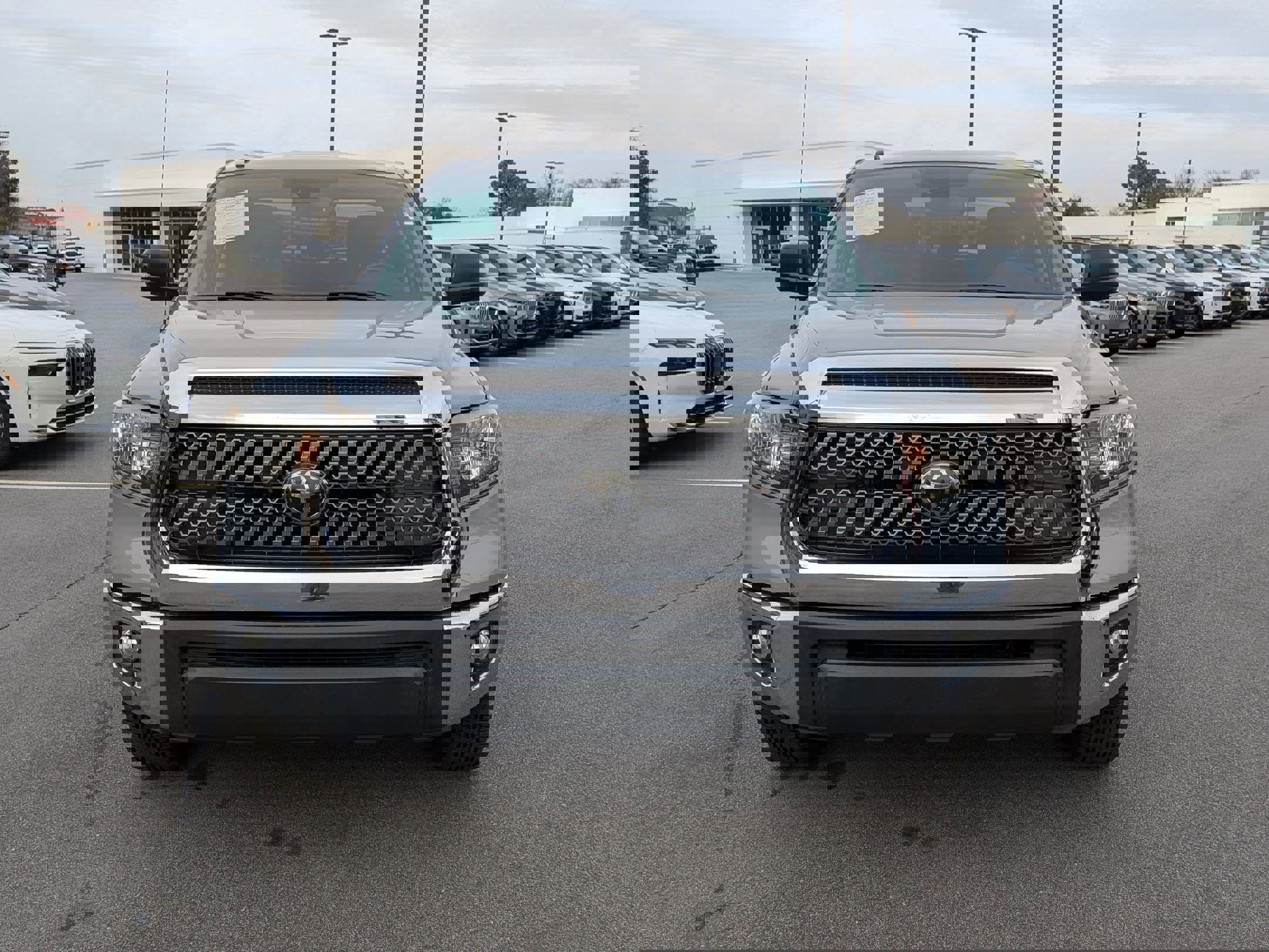 Used 2019 Toyota Tundra SR5 w/ SR5 Upgrade Package image 8