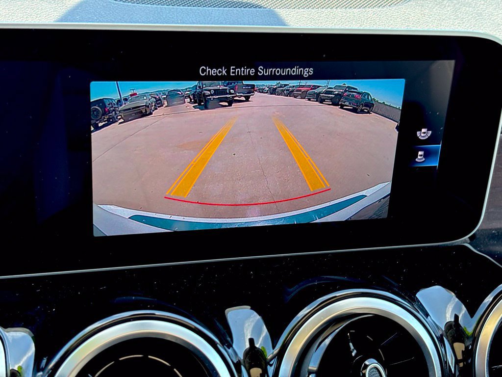 Used 2020 Mercedes-Benz GLB 250 image 16