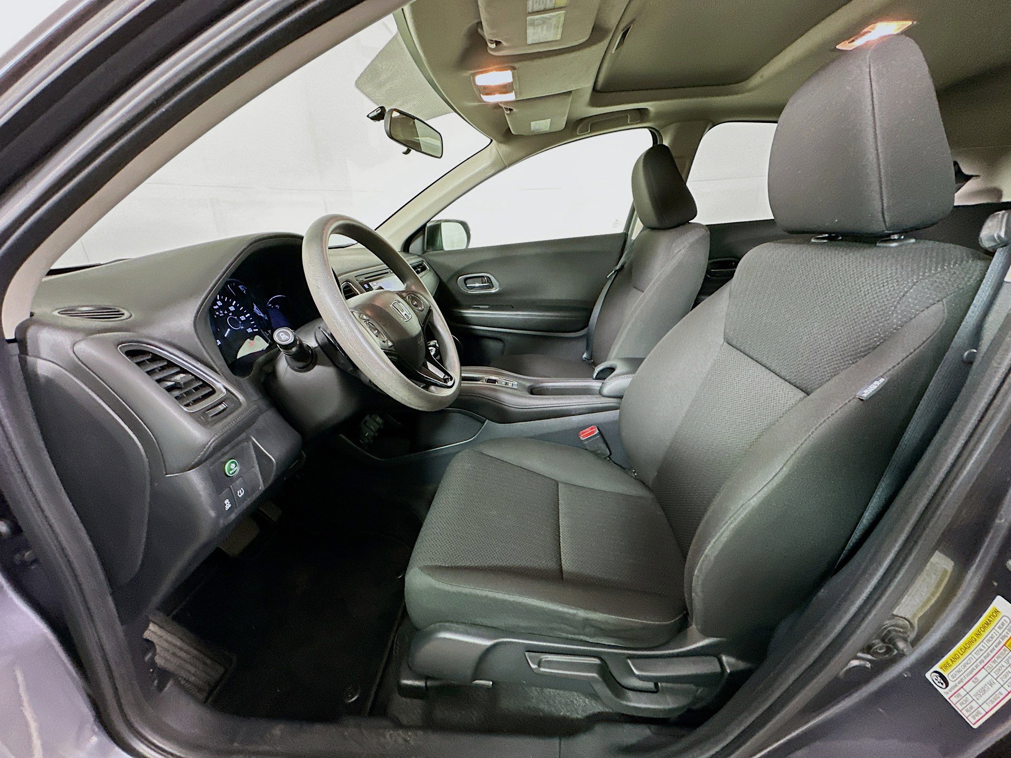 Used 2018 Honda HR-V EX image 13