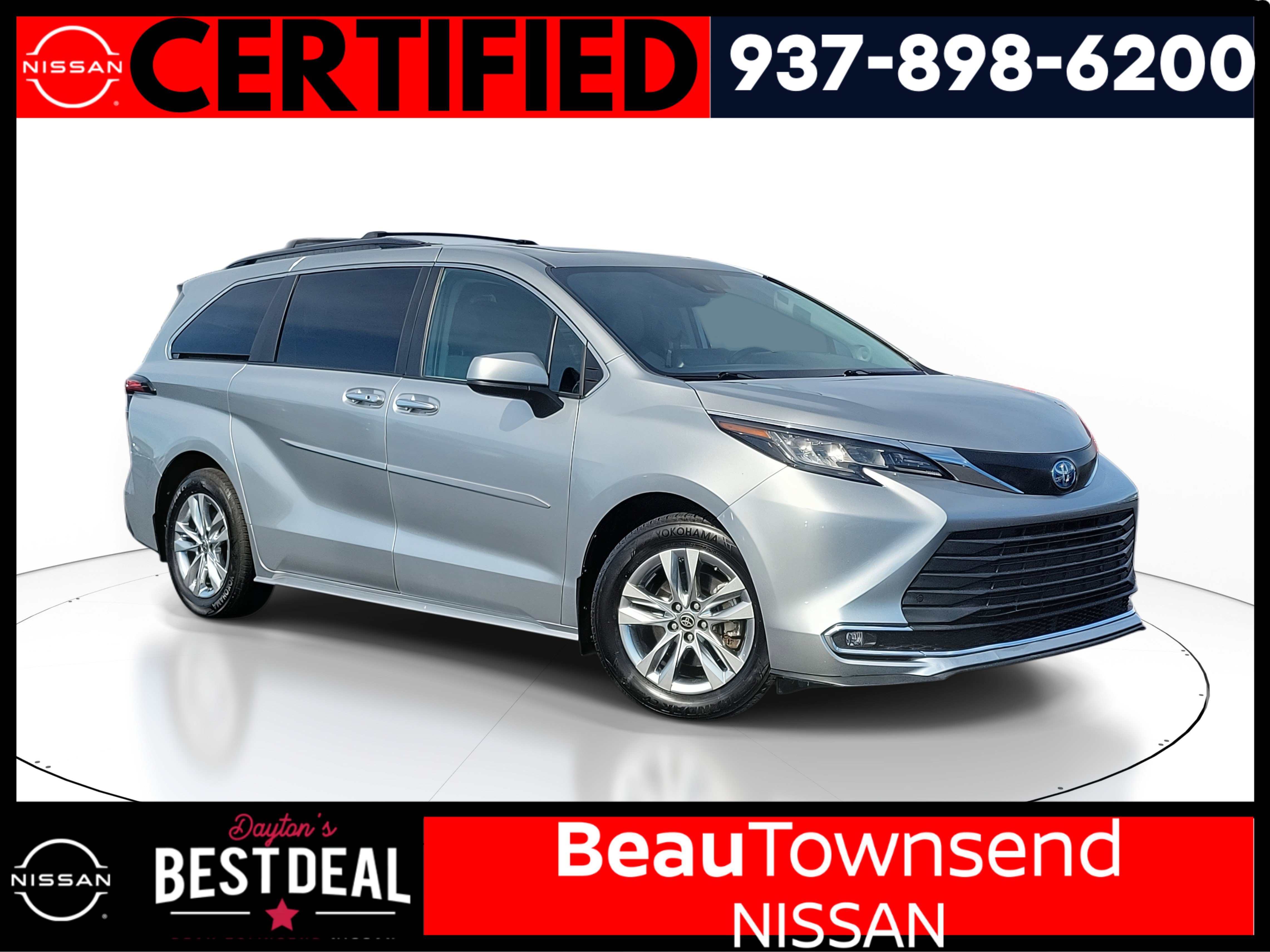 Used 2022 Toyota Sienna XLE w/ XLE Plus Package FWD image 1