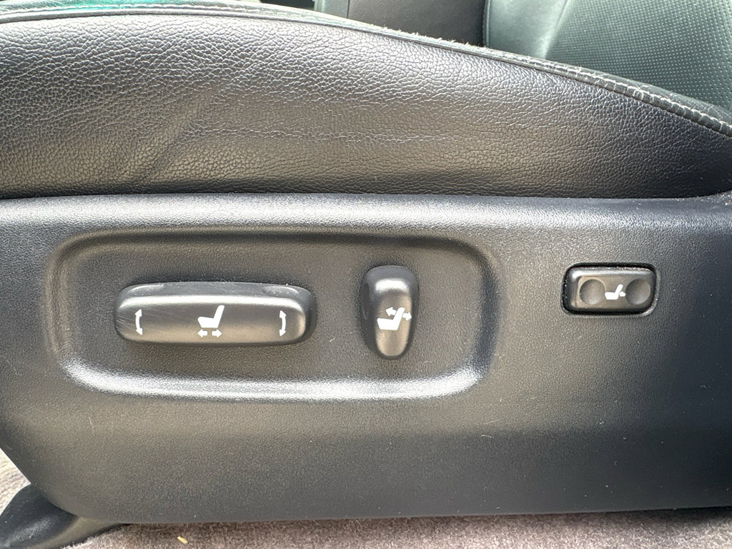 Used 2015 Toyota Land Cruiser AWD/4WD image 29