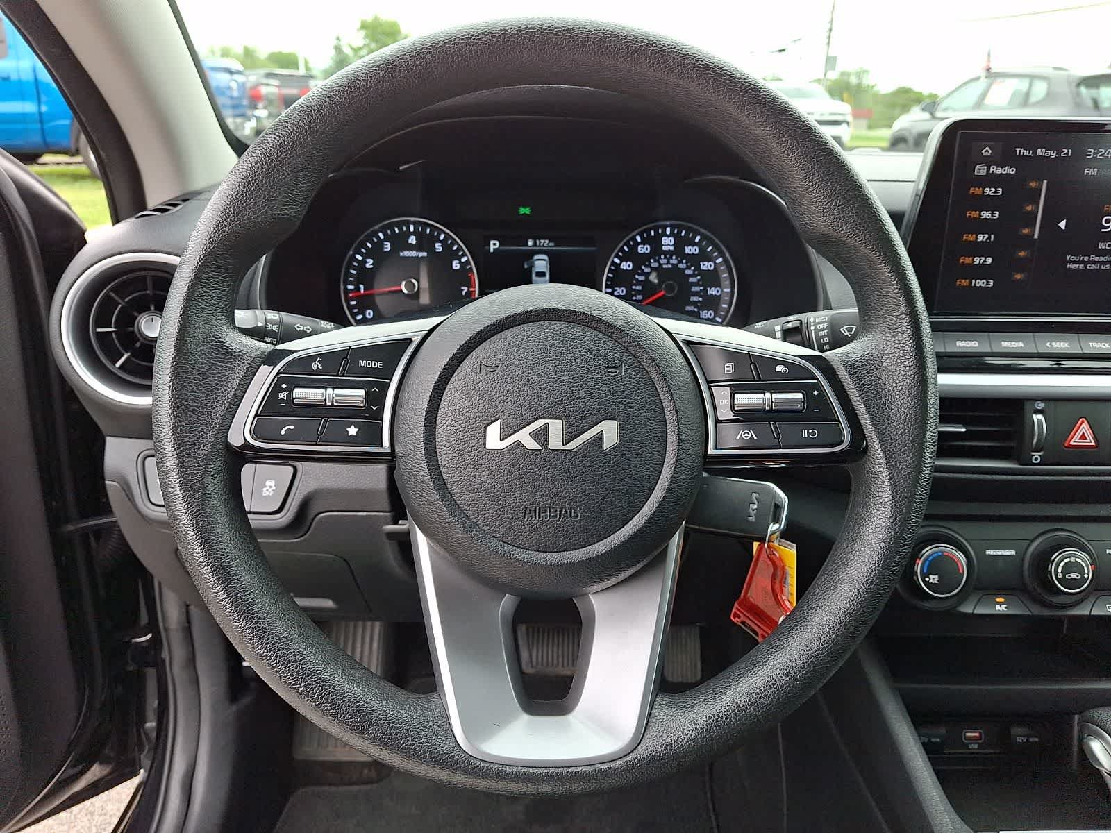 Used 2023 Kia Forte LXS w/ LXS Technology Package FWD image 19