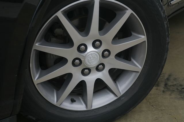 Used 2016 Buick Enclave Leather image 2