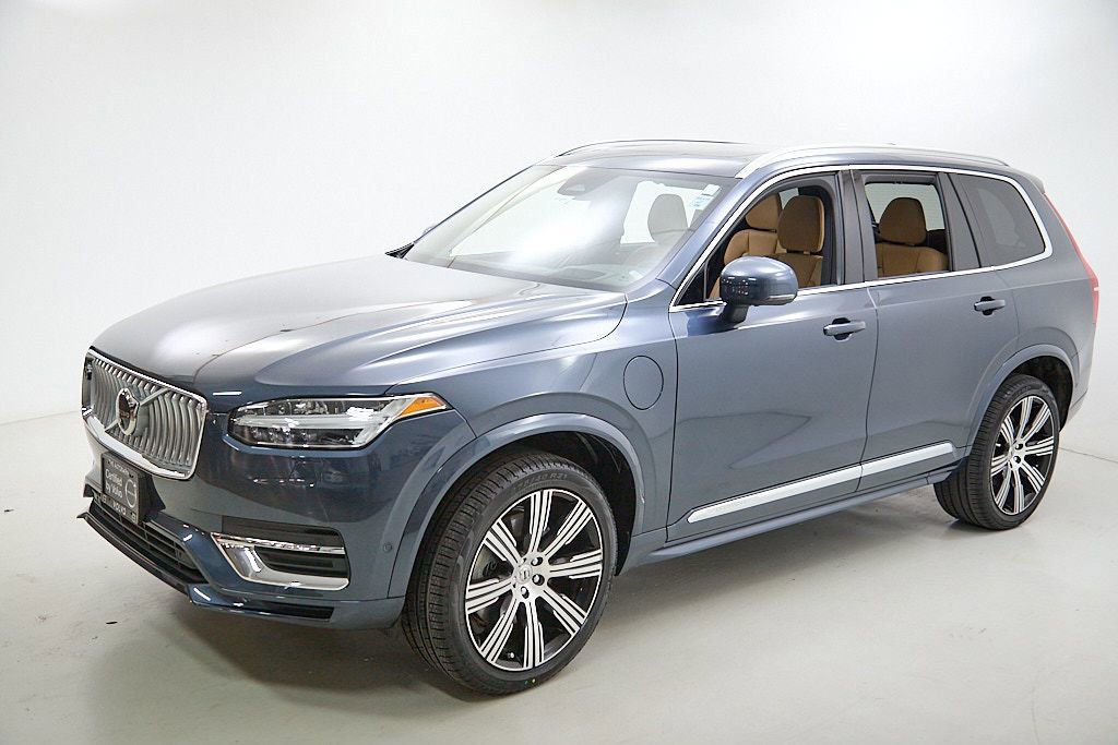 Certified 2024 Volvo XC90 T8 Ultimate w/ Protection Package image 6