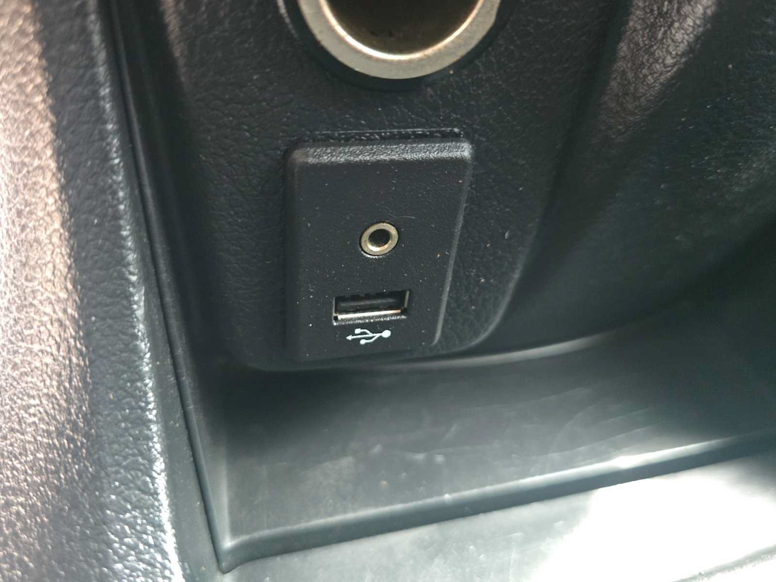 Used 2019 Nissan NV200 SV FWD image 15