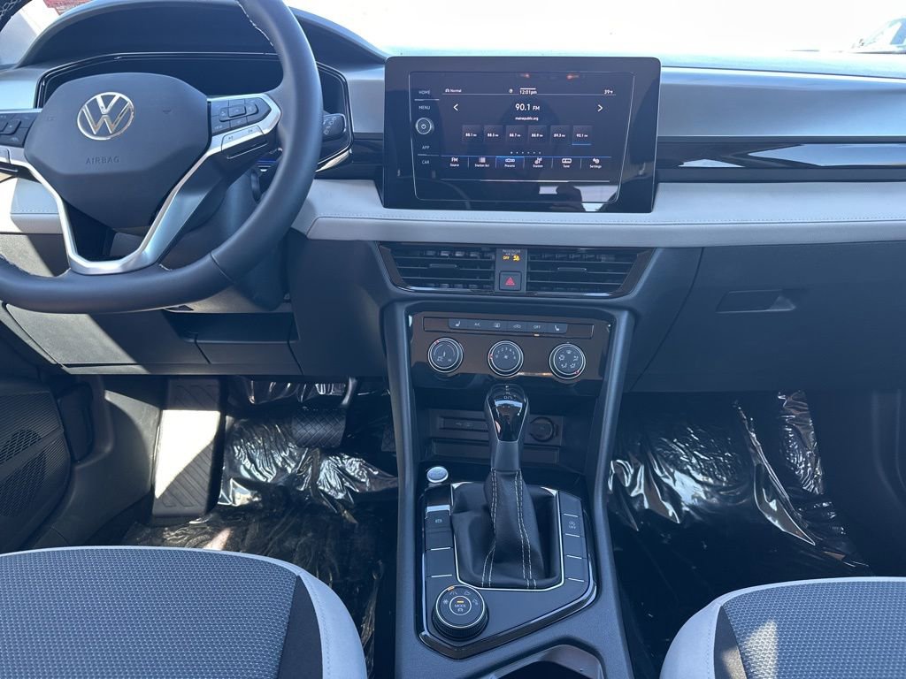New 2026 Volkswagen Taos S image 15