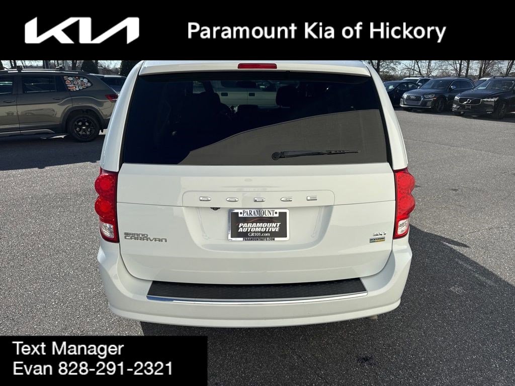 Used 2019 Dodge Grand Caravan SXT image 6