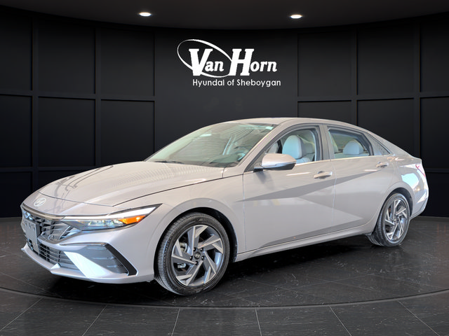 Certified 2025 Hyundai Elantra Limited FWD image 3