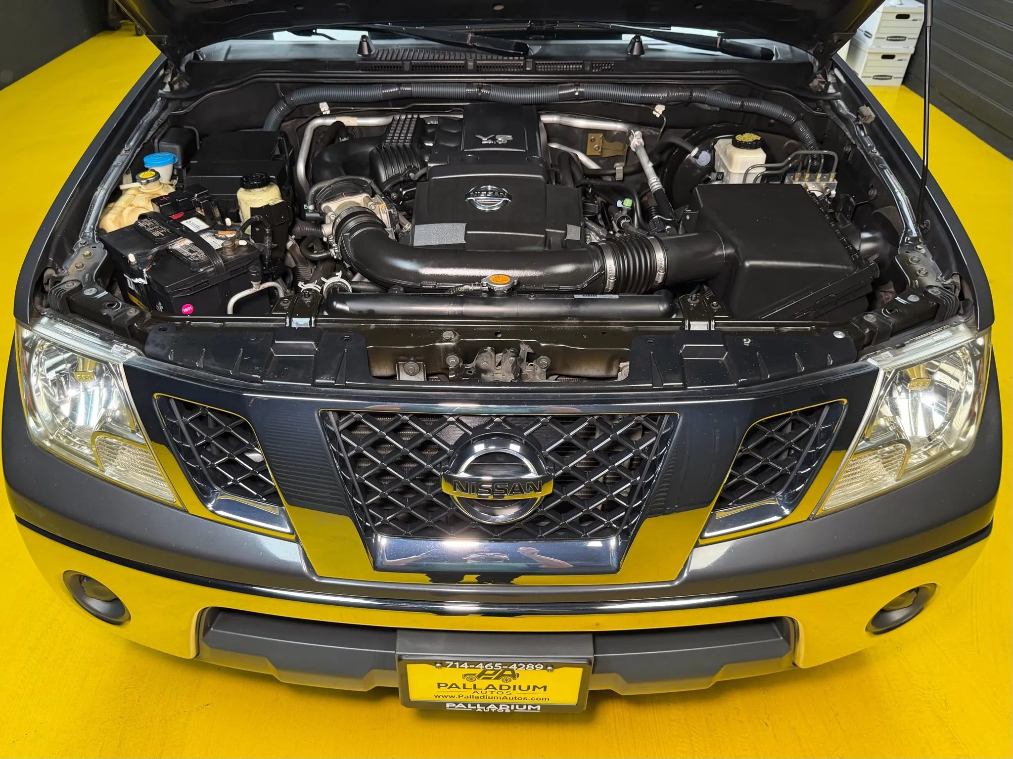 Used 2010 Nissan Frontier SE image 42