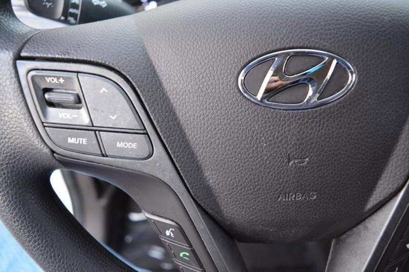 Used 2017 Hyundai Santa Fe Sport image 19