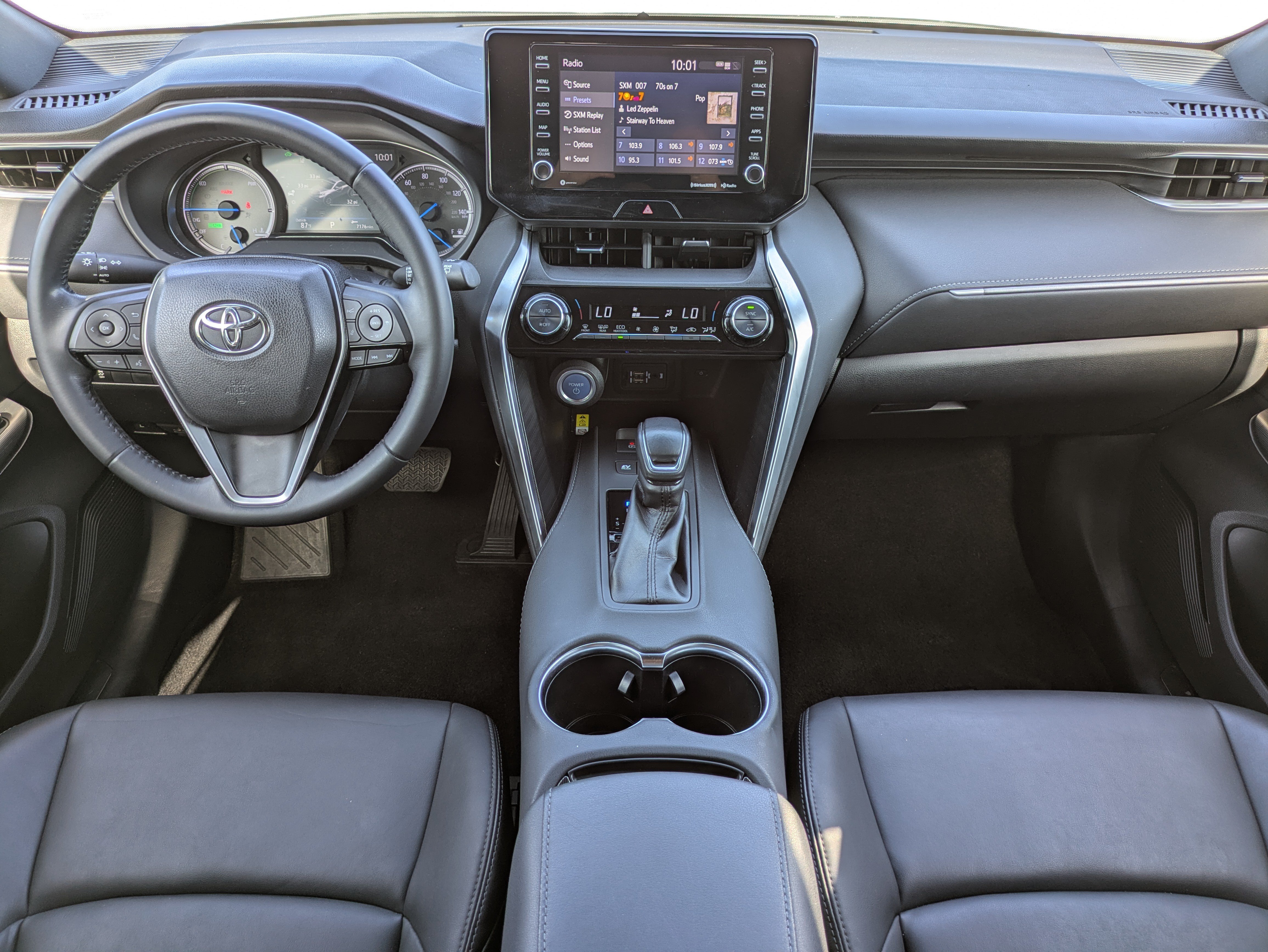 Used 2022 Toyota Venza XLE AWD/4WD image 15