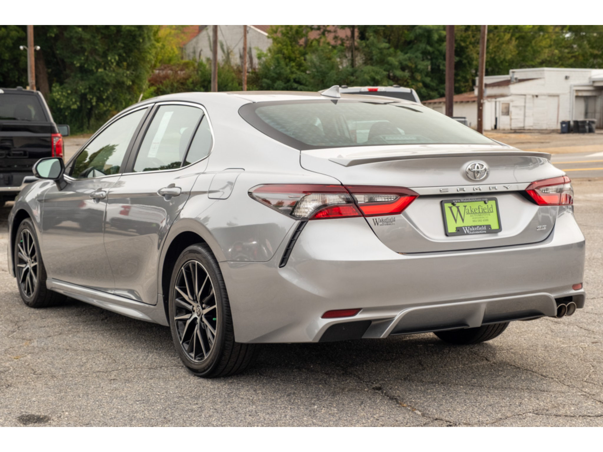 Used 2024 Toyota Camry SE FWD image 6