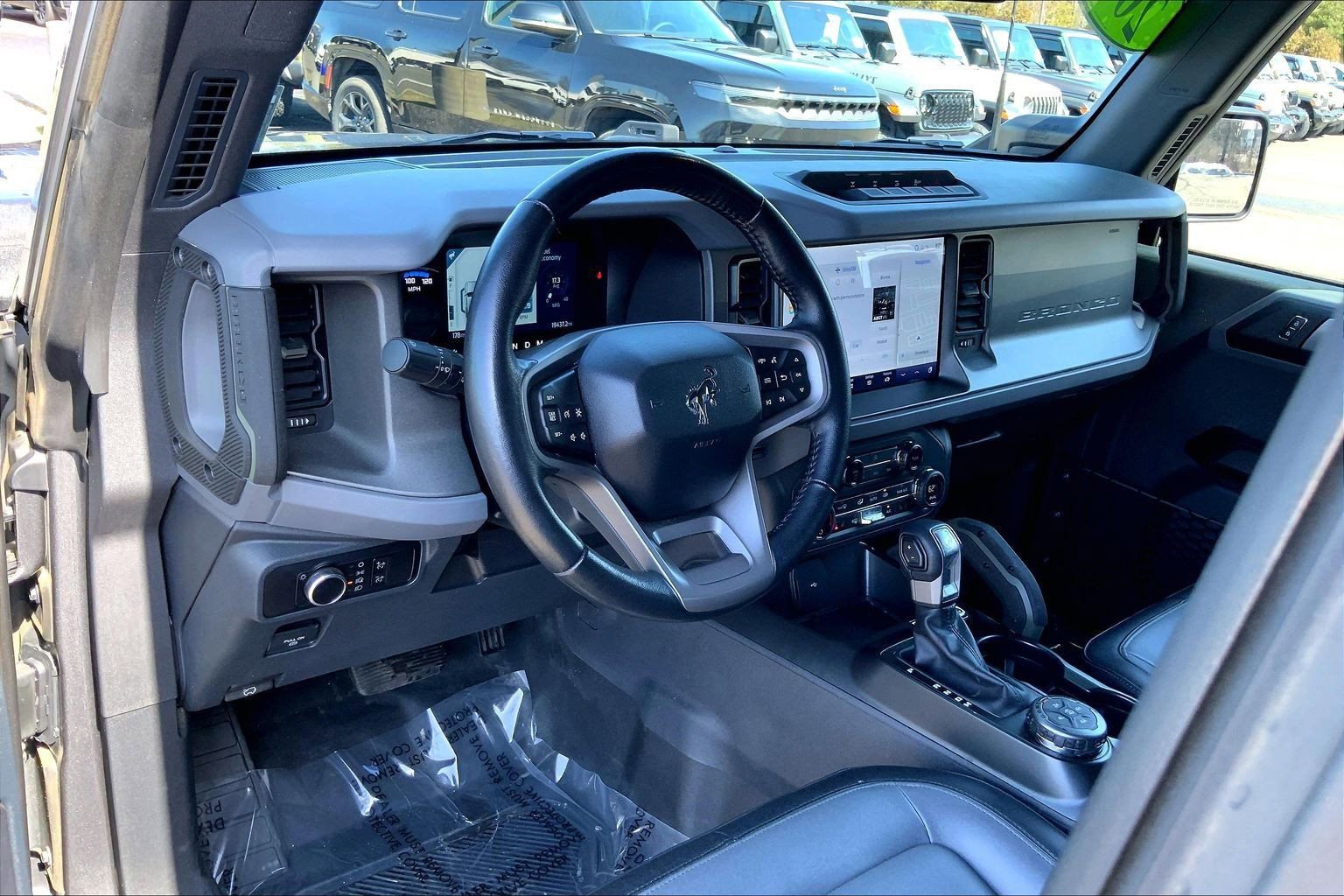 Used 2024 Ford Bronco Everglades image 17