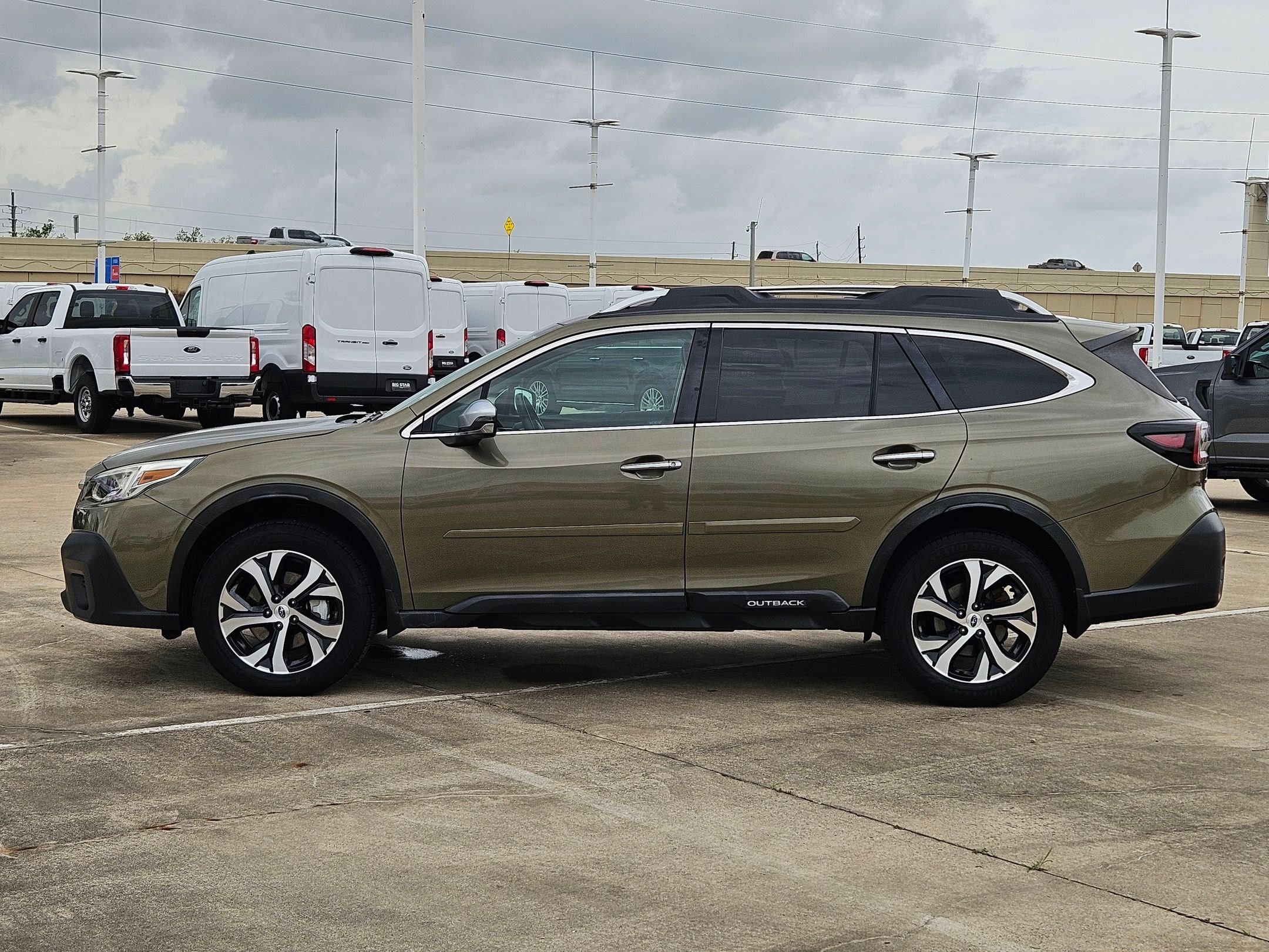 Used 2022 Subaru Outback Touring image 7
