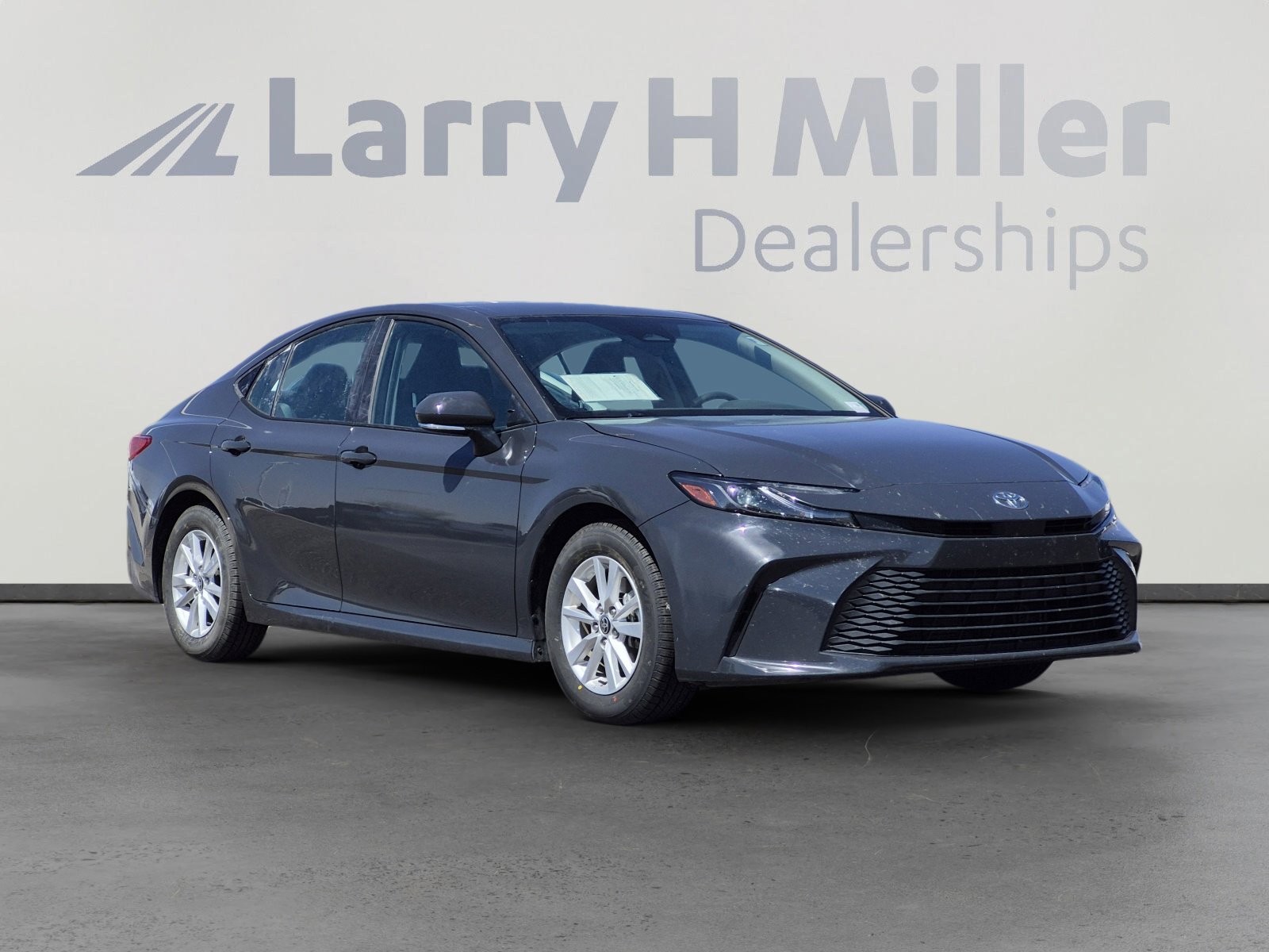 Certified 2025 Toyota Camry LE image 3