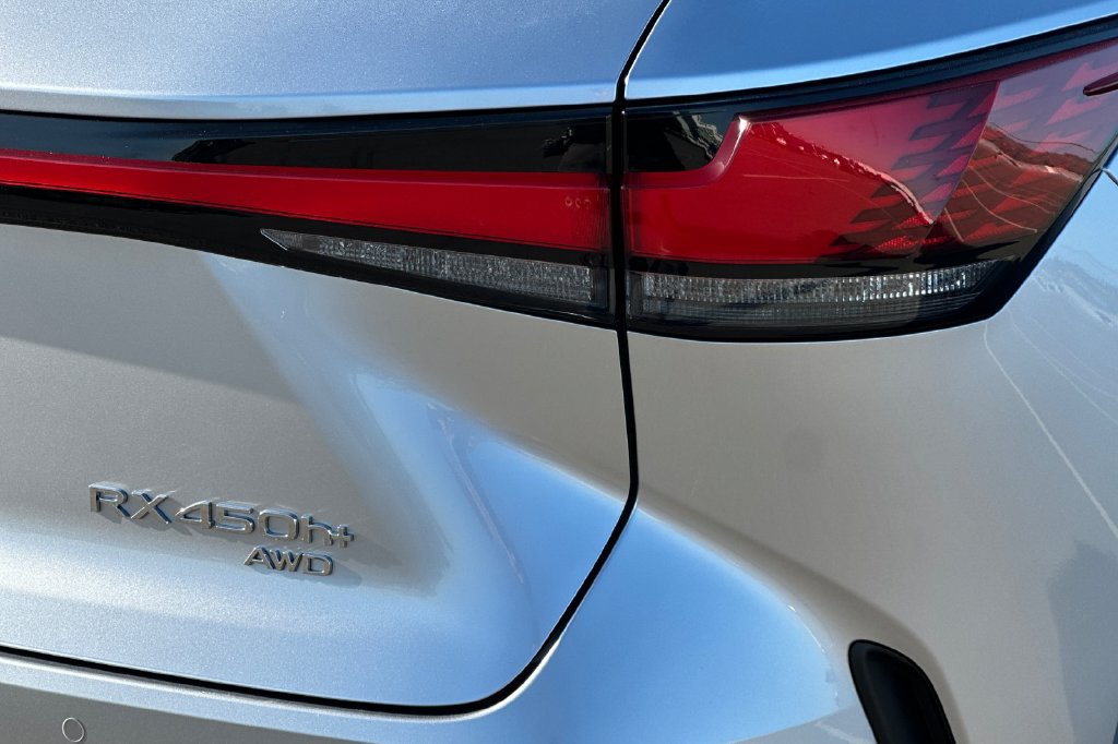 Used 2026 Lexus RX 450h AWD w/ Convenience Package image 26