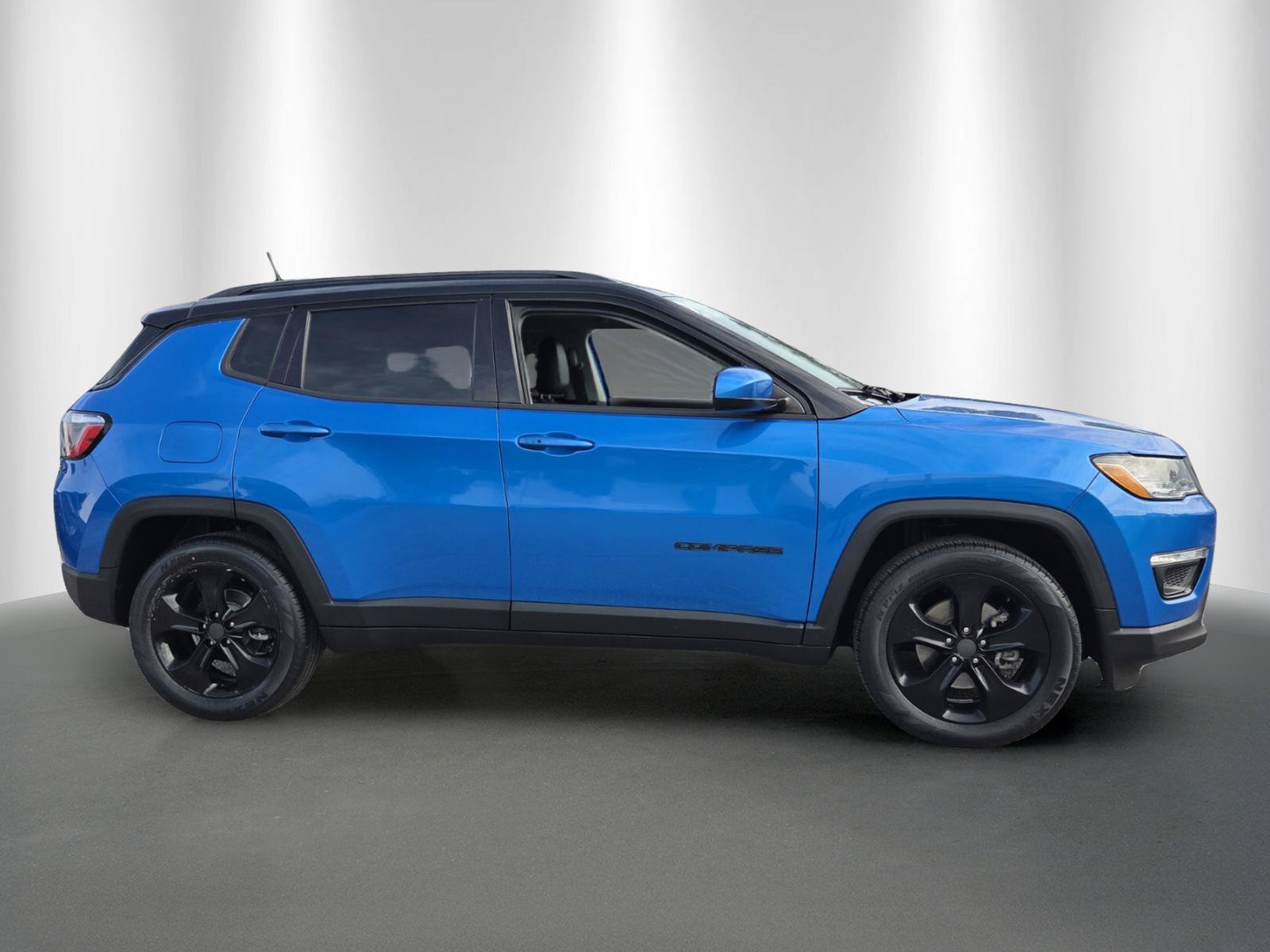 Used 2020 Jeep Compass Latitude FWD image 8