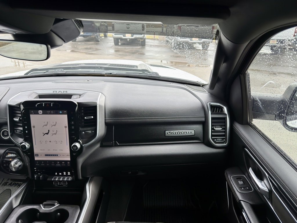 Used 2022 RAM 1500 Laramie w/ Sport Appearance Package image 16