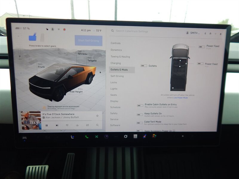 Used 2024 Tesla Cybertruck AWD Crew Cab image 34