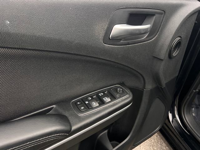 Used 2017 Dodge Charger SE w/ Popular Equipment Group RWD image 11