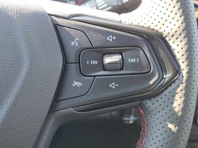 New 2026 Chevrolet Trax RS w/ Sunroof Package image 14