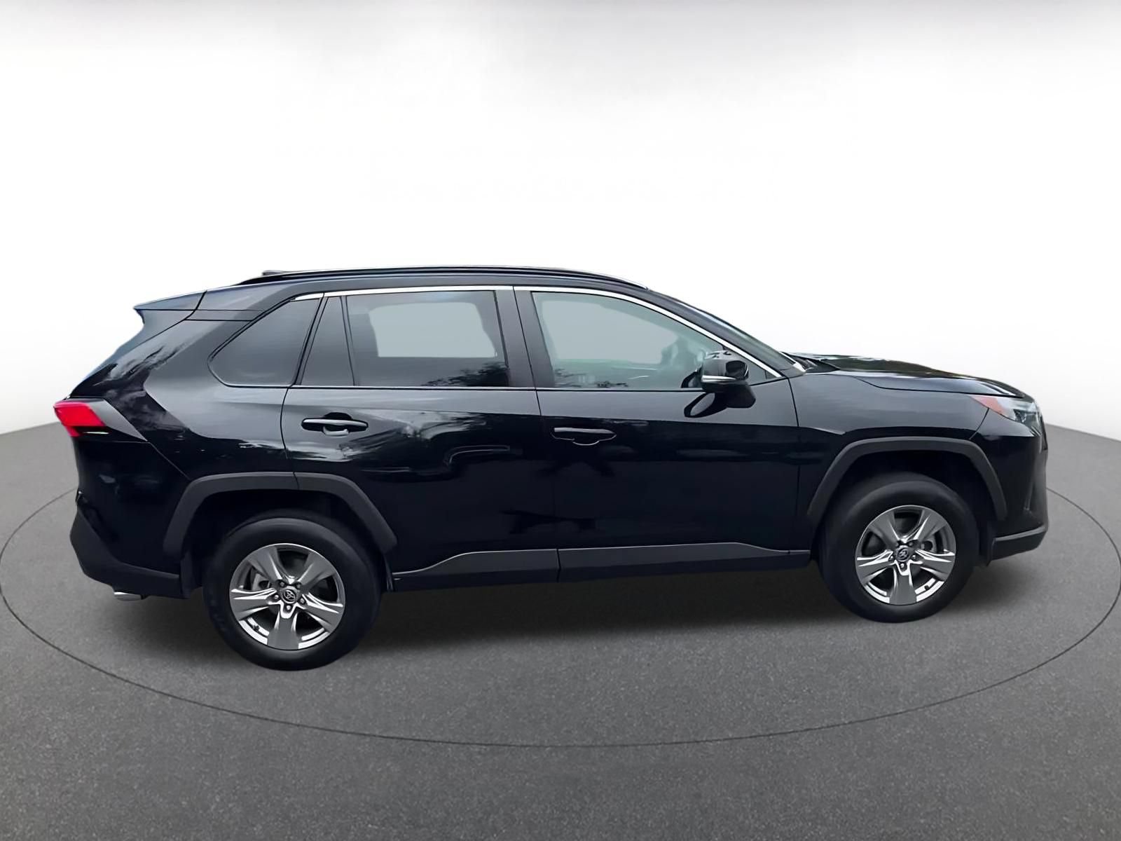 Used 2024 Toyota RAV4 XLE w/ Convenience Package AWD/4WD image 15