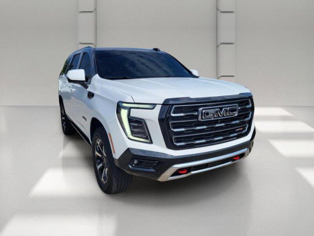 Used 2025 GMC Yukon AT4 w/ AT4 Premium Package AWD/4WD image 3