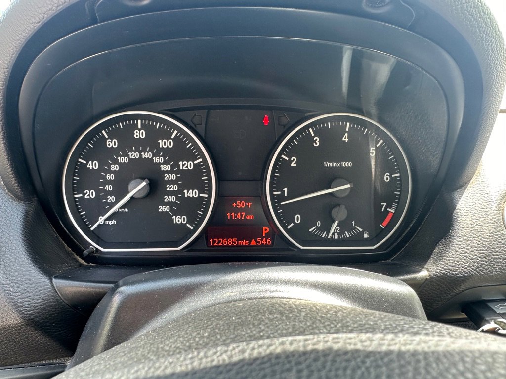 Used 2011 BMW 128i Convertible image 17