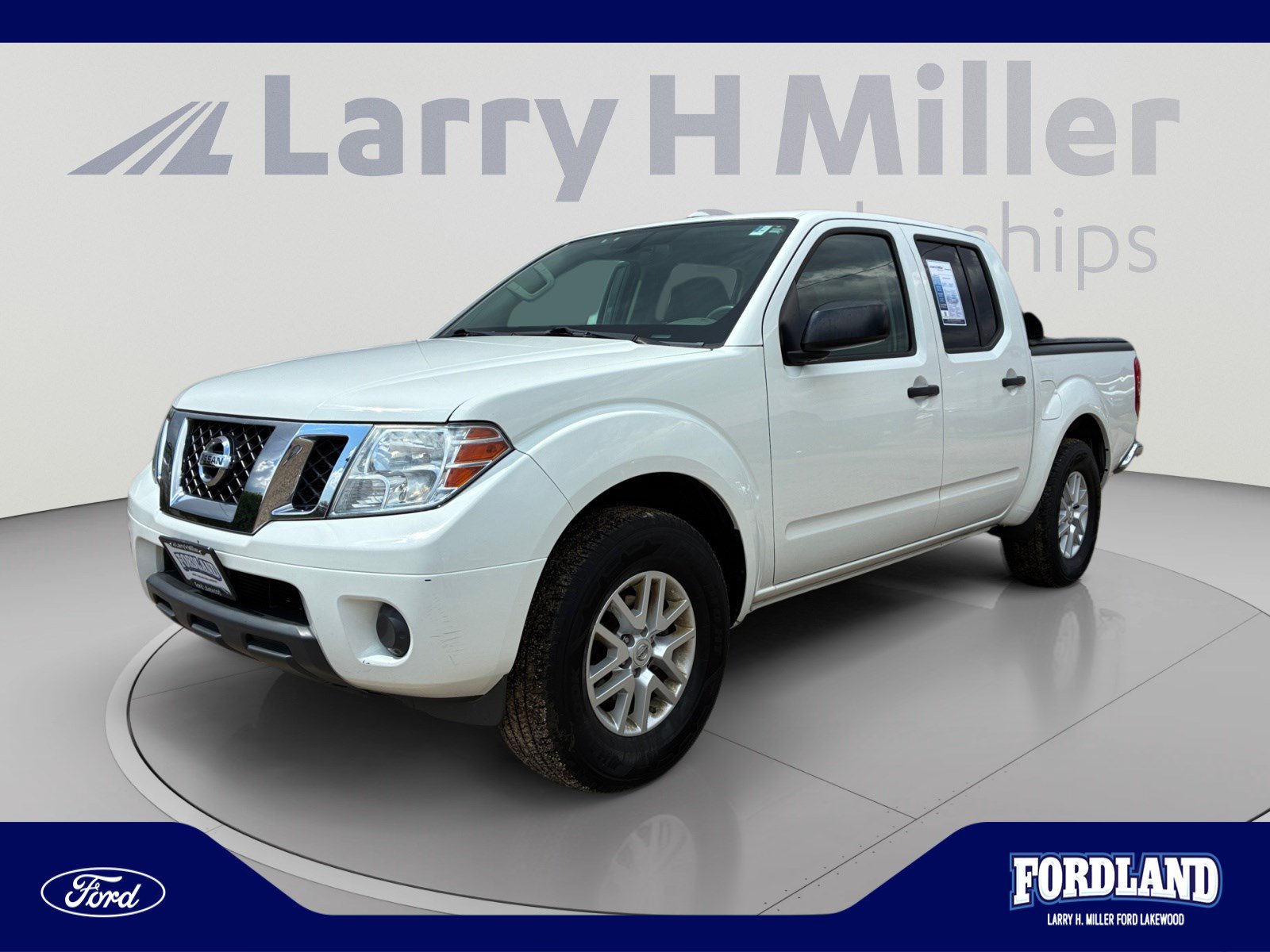 Used 2018 Nissan Frontier SV RWD image 1