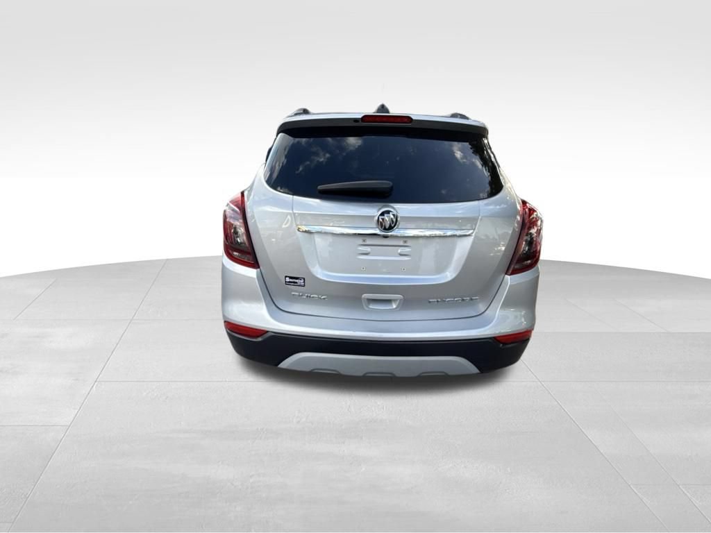 Used 2017 Buick Encore Essence w/ Experience Buick Package FWD image 4