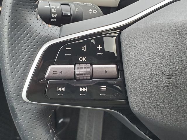 Certified 2023 Nissan Ariya FWD image 22