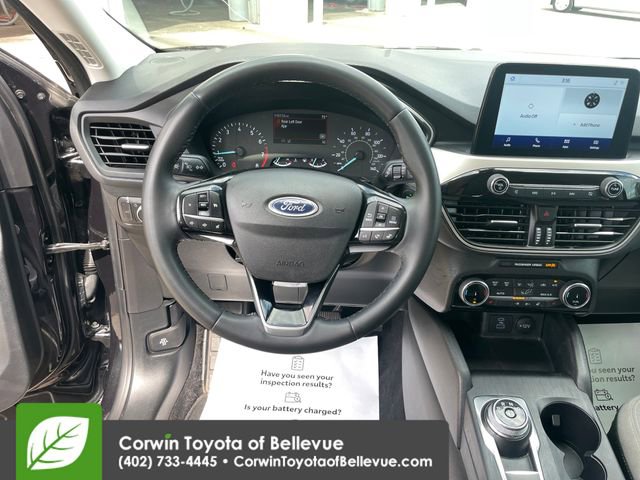 Used 2022 Ford Escape SE w/ SE Sport Appearance Package FWD image 13