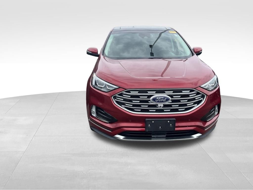 Used 2019 Ford Edge Titanium w/ Equipment Group 301A FWD image 12