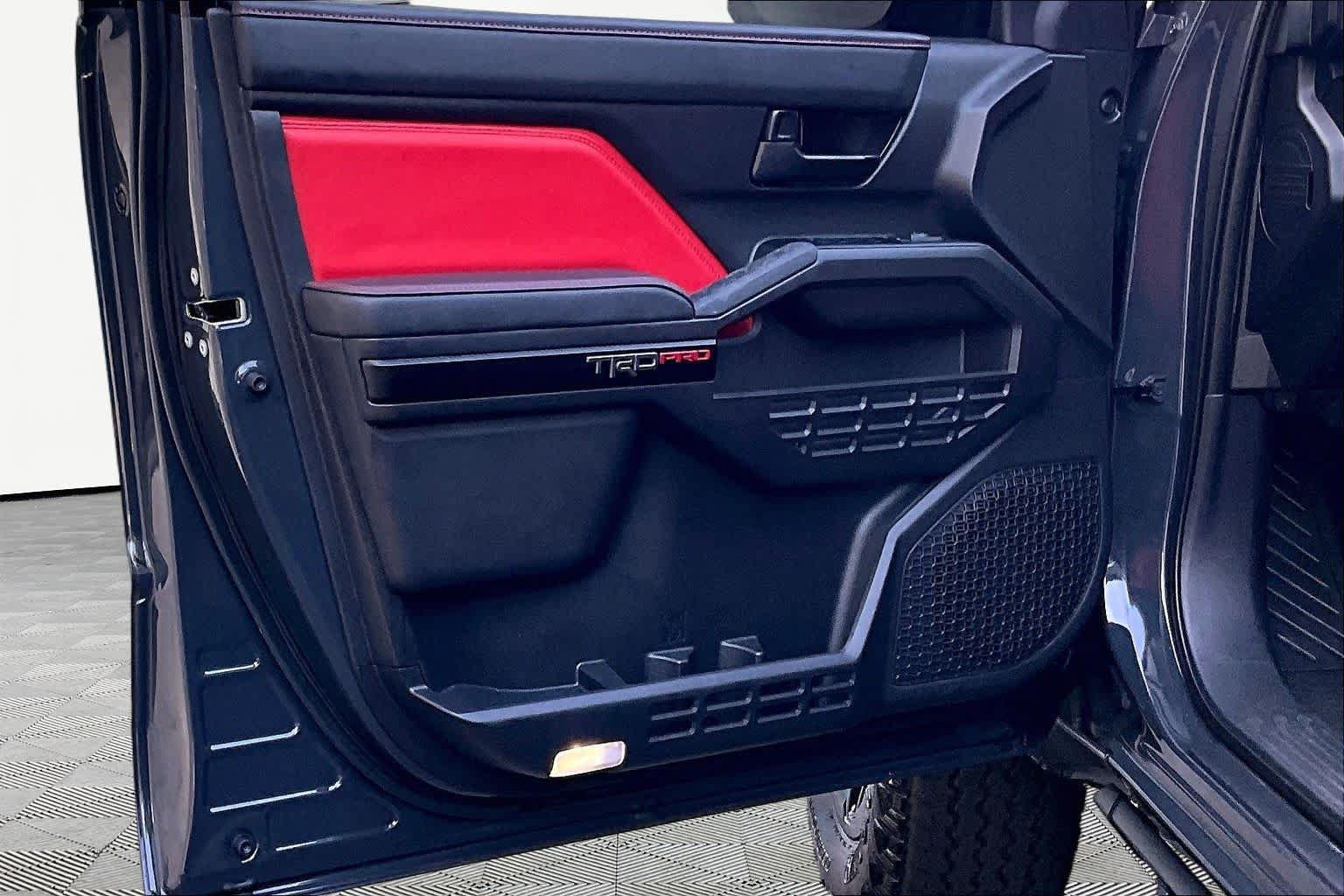 Certified 2025 Toyota Tacoma TRD Pro AWD/4WD image 22
