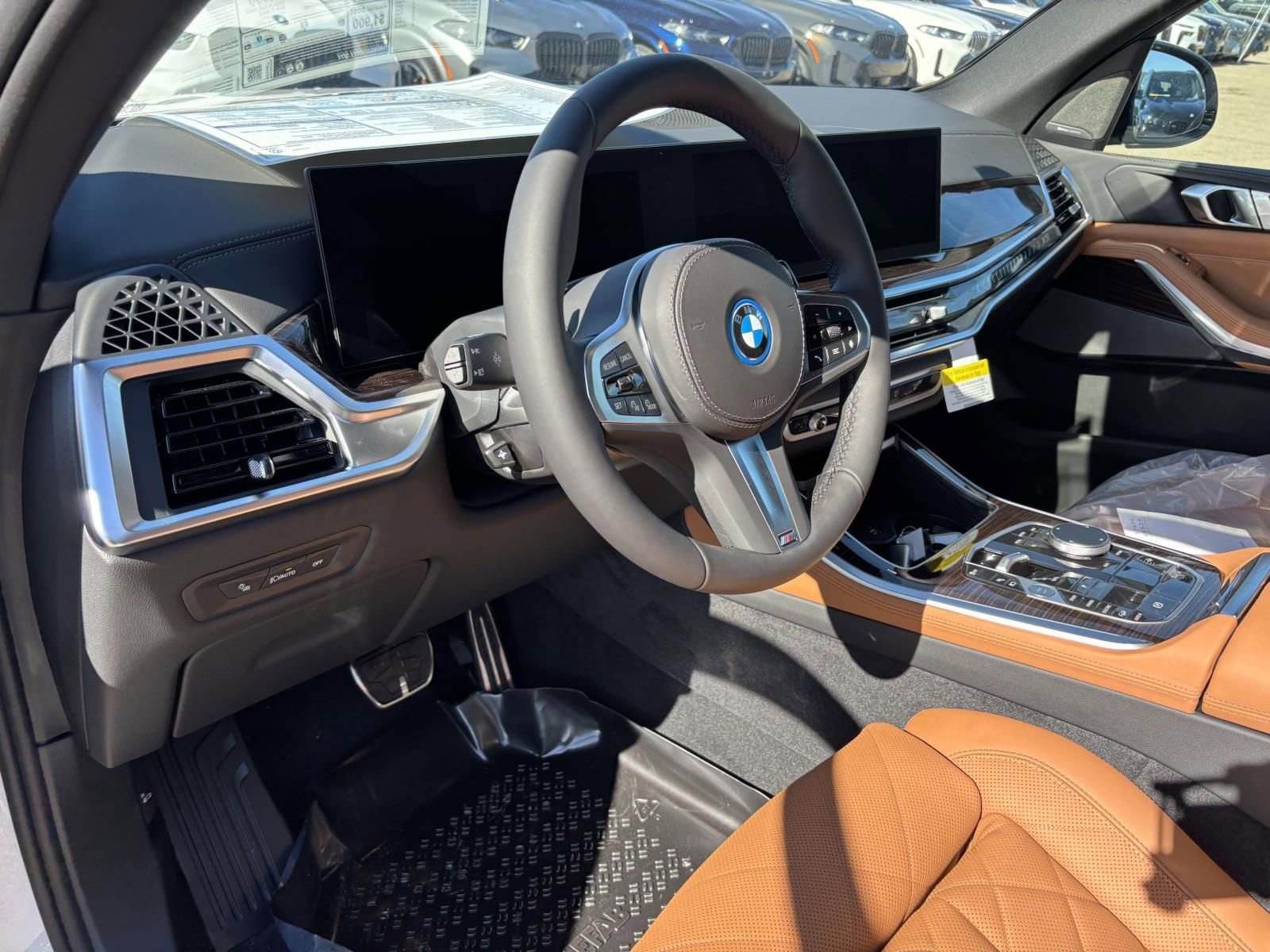 New 2026 BMW X5 xDrive50e image 9