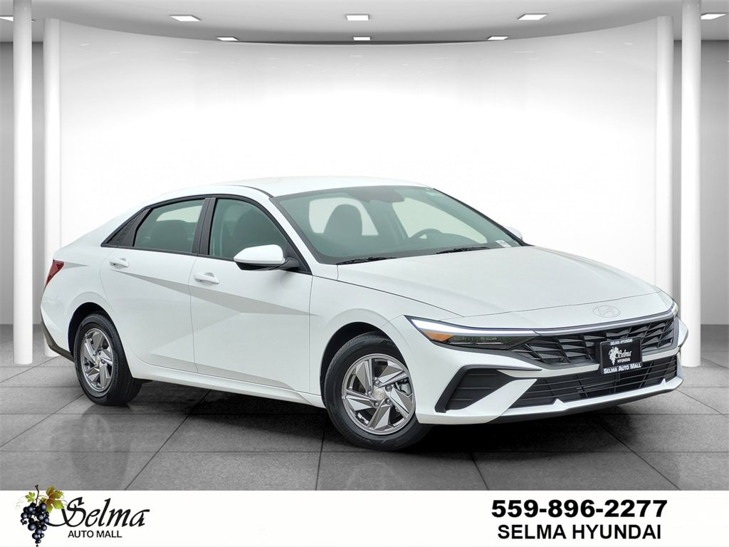 New 2025 Hyundai Elantra SE w/ Cargo Package