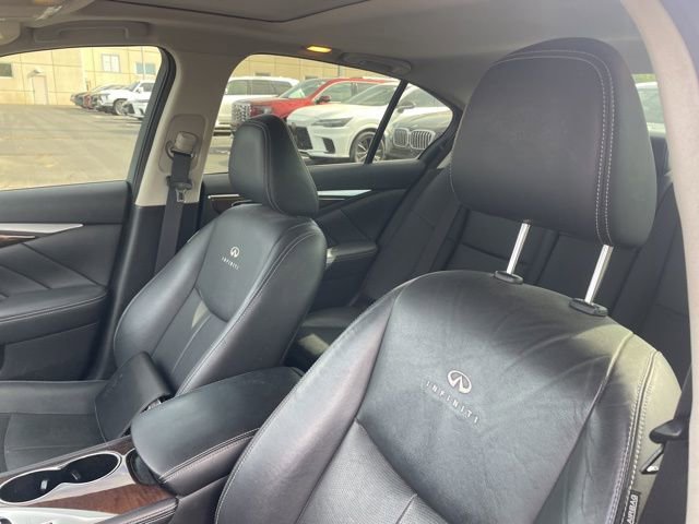 Used 2014 INFINITI Q50 Premium w/ Technology Package image 5