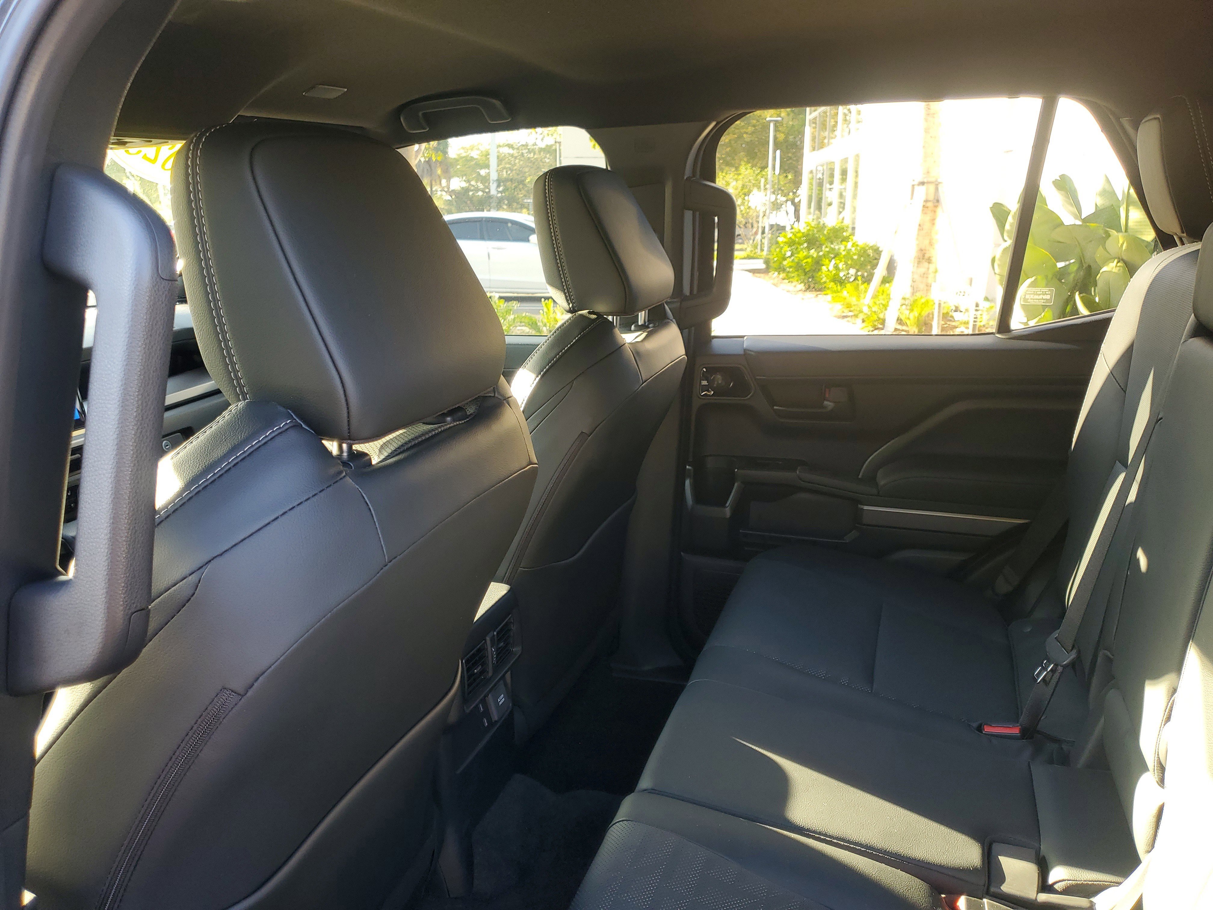 Used 2025 Toyota 4Runner TRD Off-Road Premium image 12