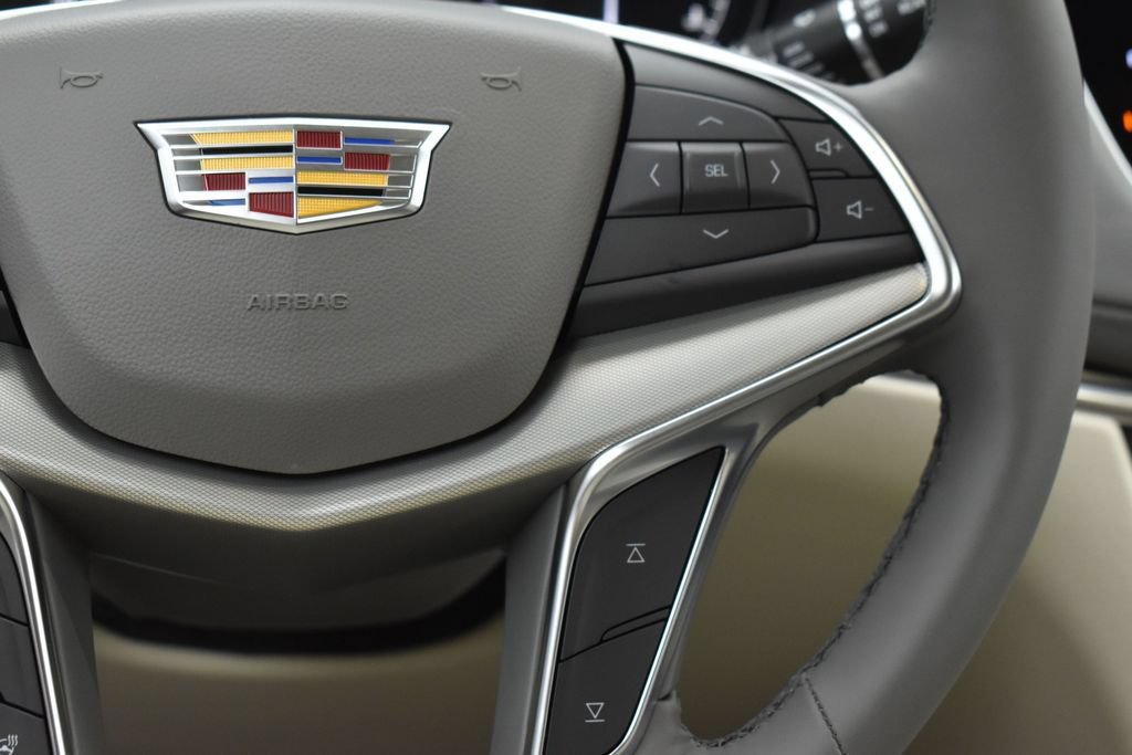 New 2026 Cadillac XT5 Premium Luxury w/ Driver Assist Package AWD/4WD image 15