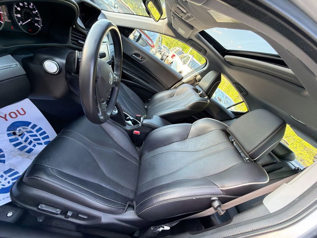 Used 2019 Acura ILX w/ Premium Package FWD image 13