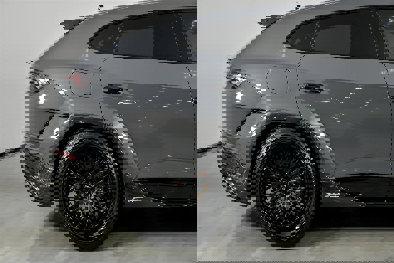 Used 2023 Lamborghini Urus Performante image 17