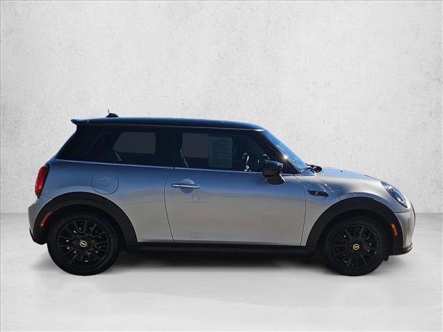 Used 2024 MINI Cooper SE image 4