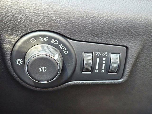 New 2026 Jeep Compass Latitude image 19