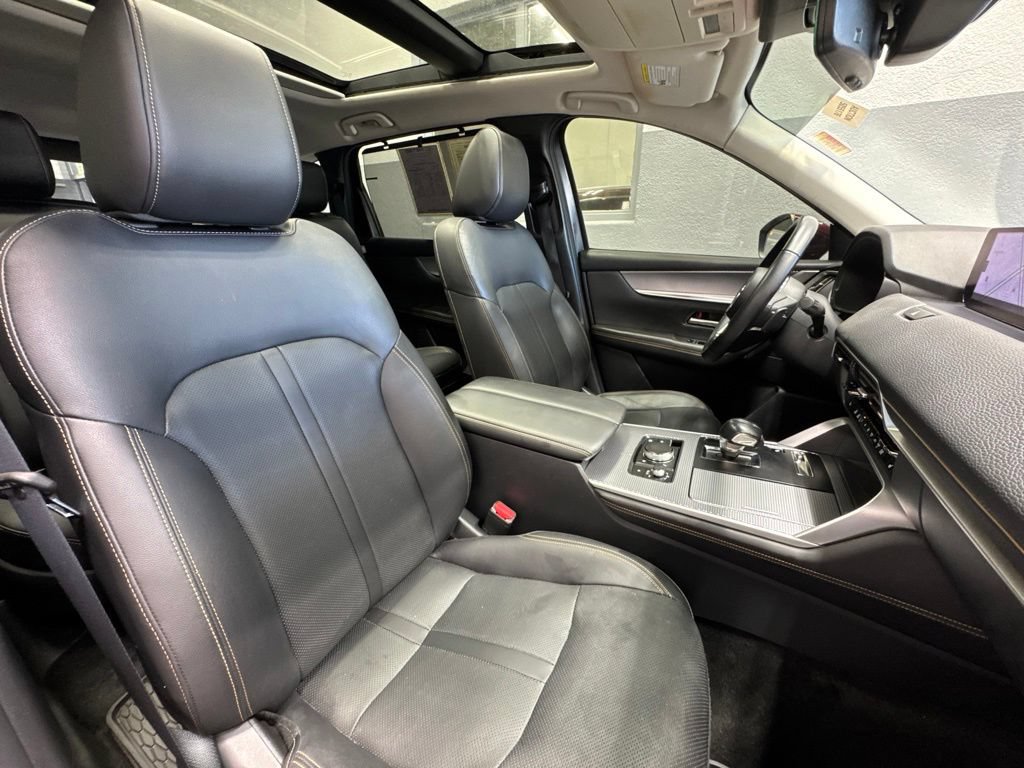 Used 2024 MAZDA CX-90 Plug-In Hybrid w/ Premium Pkg AWD/4WD image 38