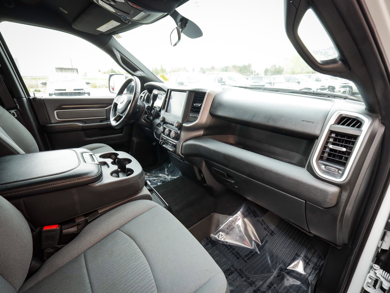 Used 2022 RAM 2500 Big Horn w/ Cold Weather Group image 22