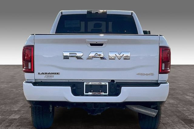 Used 2025 RAM 2500 Laramie AWD/4WD image 4