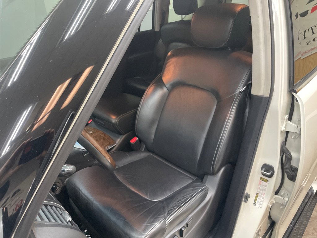 Used 2016 INFINITI QX80 Luxe w/ 22" Wheel Package image 18