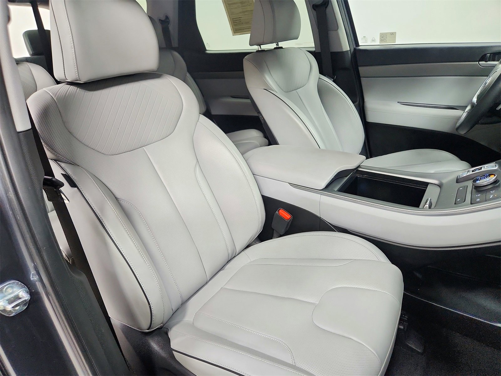 Used 2024 Hyundai Palisade SEL image 45