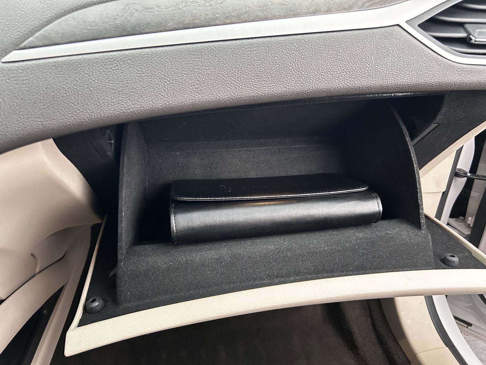 Used 2019 Lincoln MKZ Reserve w/ Luxury Package image 24