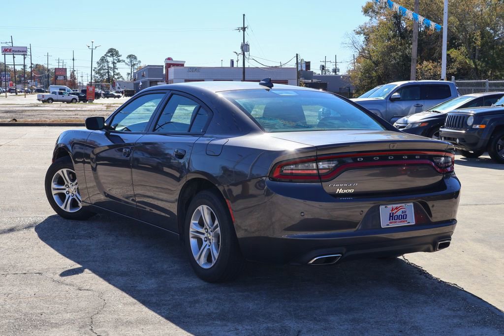 Used 2023 Dodge Charger SXT image 2